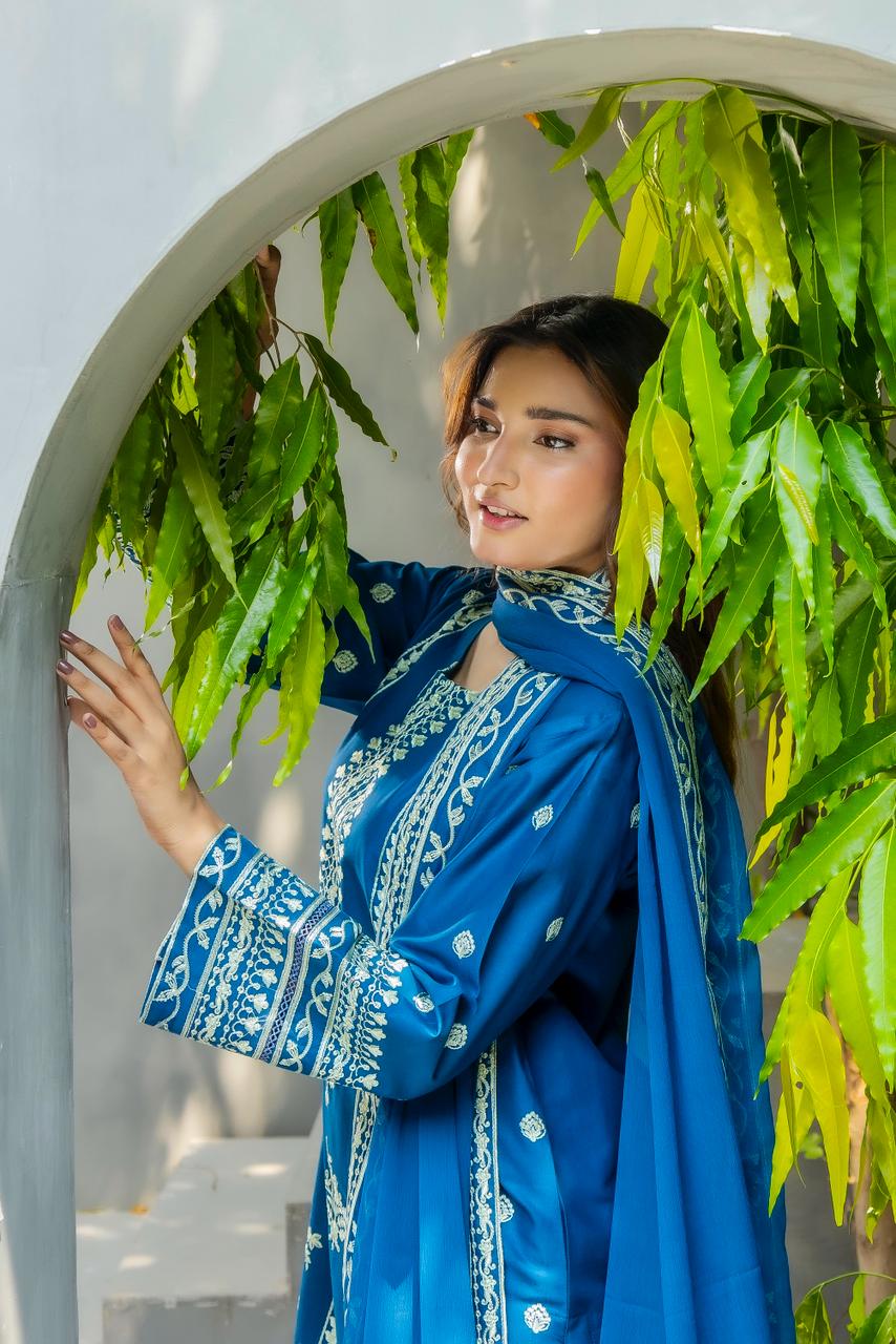 Zafiro Royal Blue 3PC Embroidered Lawn Suit – VLZ-0084