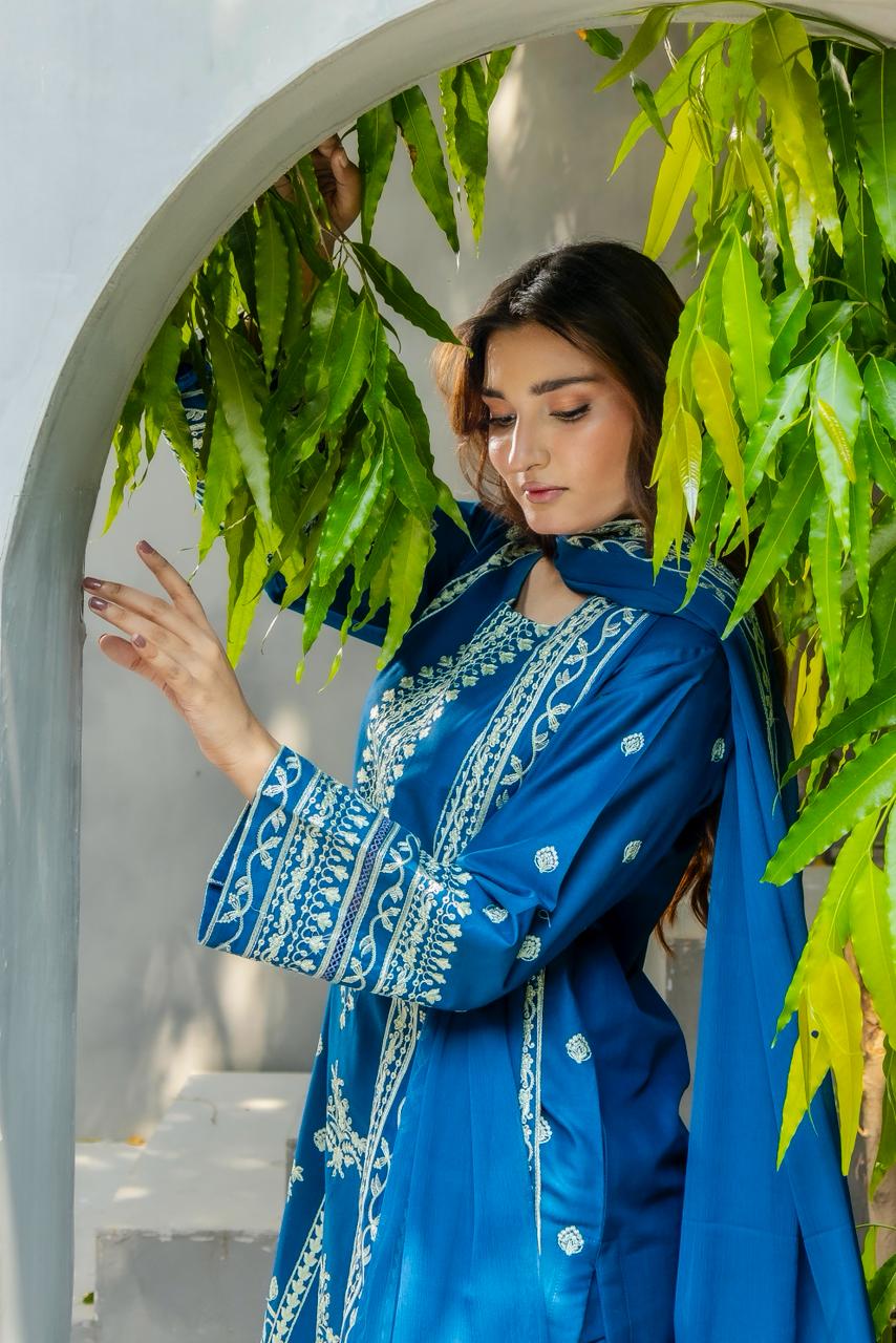 Zafiro Royal Blue 3PC Embroidered Lawn Suit – VLZ-0084