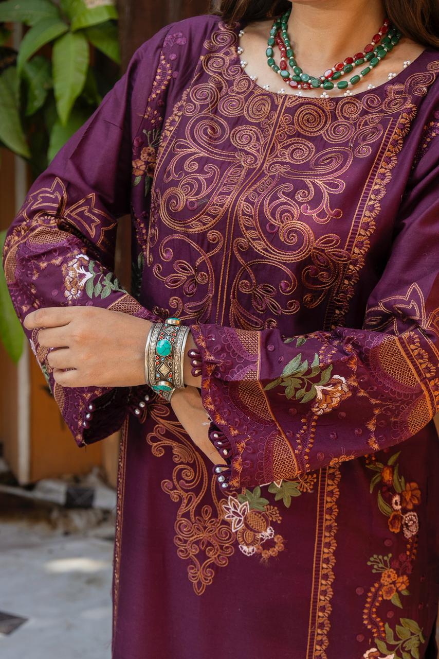 Ciruela Plum 2PC Embroidered Lawn Pret – VLZ-0076