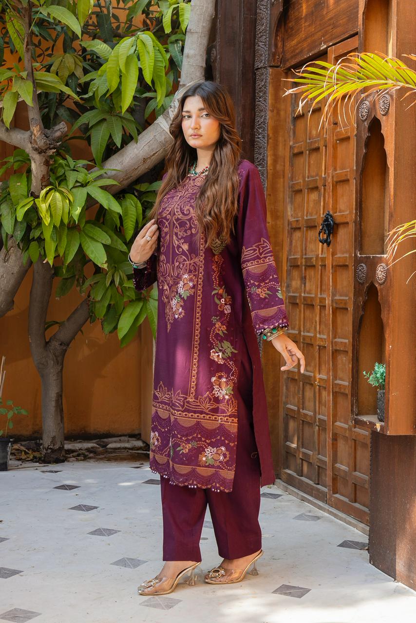 Ciruela Plum 2PC Embroidered Lawn Pret – VLZ-0076